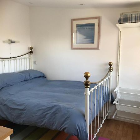 Ferienwohnung Flat Rocks, With Parking, 100M From Beach Perranporth Exterior foto