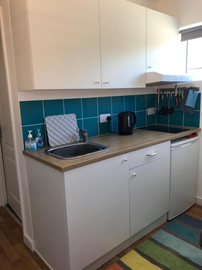 Ferienwohnung Flat Rocks, With Parking, 100M From Beach Perranporth Exterior foto