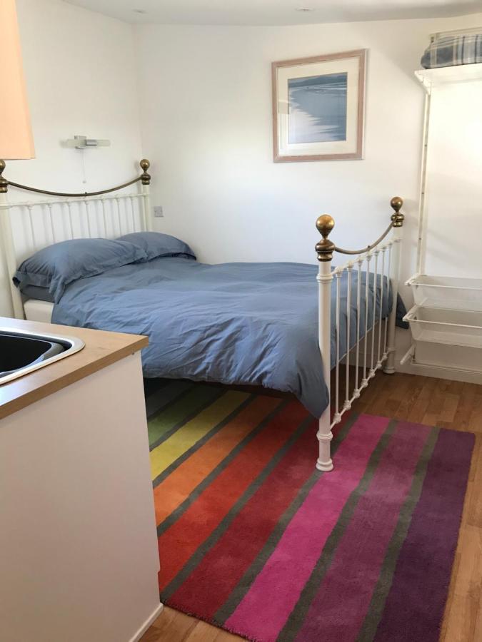 Ferienwohnung Flat Rocks, With Parking, 100M From Beach Perranporth Exterior foto